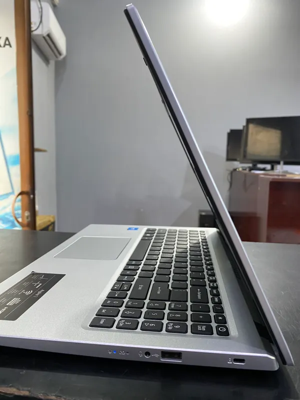 Acer Aspire 3 2 Acer Aspire 3 2