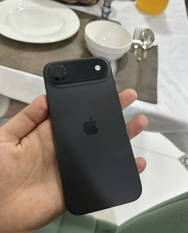 Продаётся iPhone 17 Air 1 Продаётся iPhone 17 Air 1