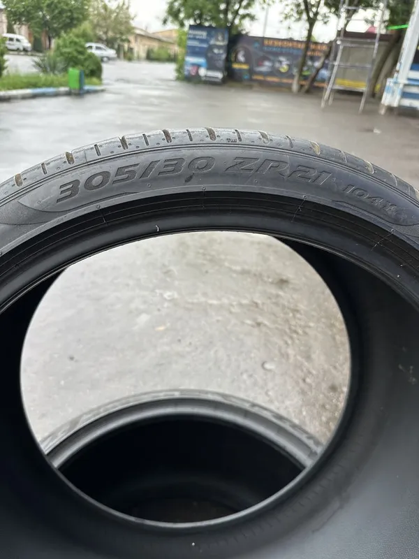 305/30 R21 Pirelli P Zero цена указана за две покрышки — фото 1