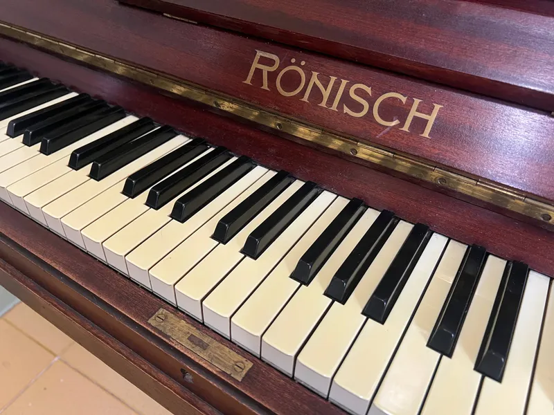 Rönisch Mod. 124 B pianinosi, 1958-yil, №83470 4 Rönisch Mod. 124 B pianinosi, 1958-yil, №83470 4