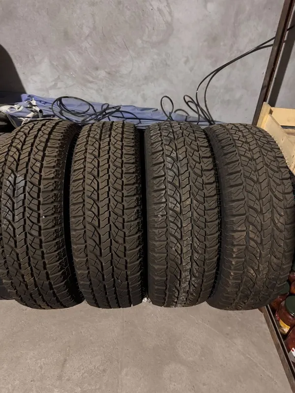 Продам 300$ за 4 Yokohama 225/70R16 102H GEOLANDAR A/T-S