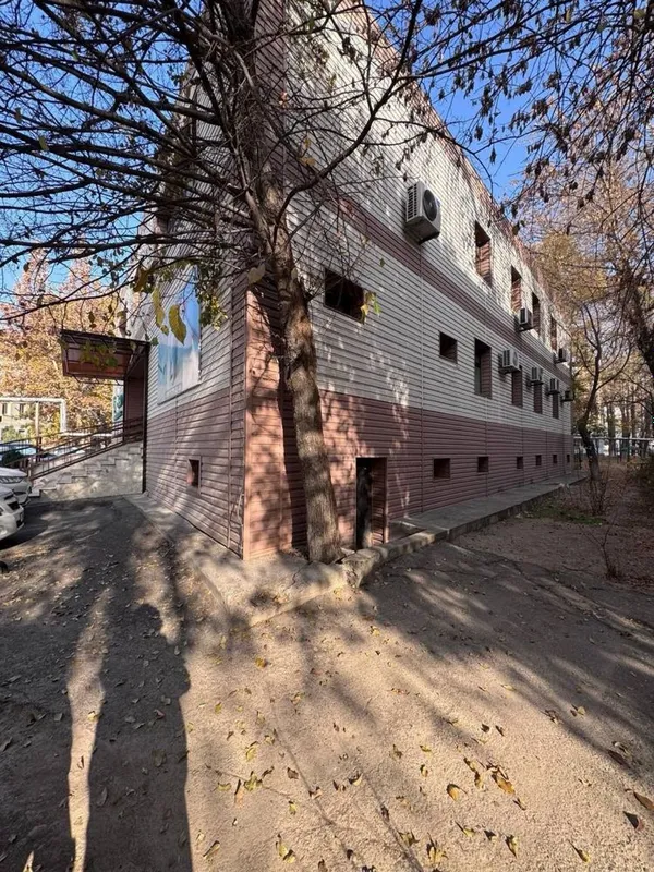 Продается помещение Чиланзарский район 915м2 1