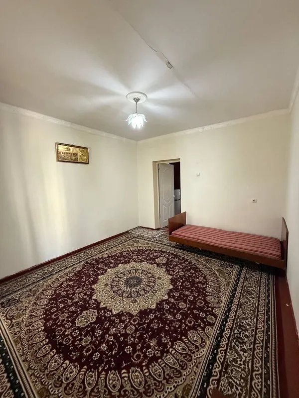 Yakkasaroy tuyxonasi atrofidan Ijaraga 1 xonali uy faqat Oilaga berila