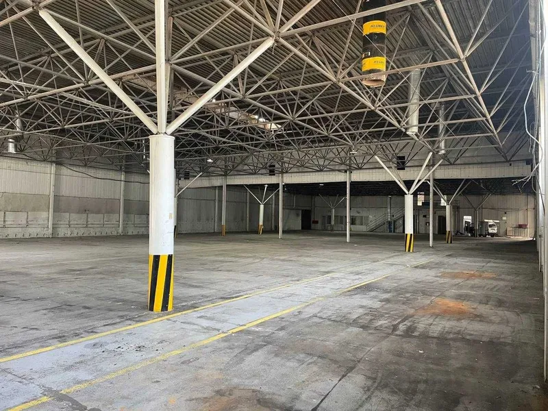 Склад-ангар 5 000 м² сдается в аренду 4 Склад-ангар 5 000 м² сдается в аренду 4