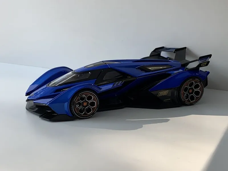Modelka Lamborghini V12 Vision Gran Turi 1:24 3