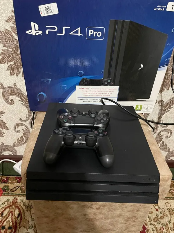 Продаётся Ps4 Pro 3 Продаётся Ps4 Pro 3