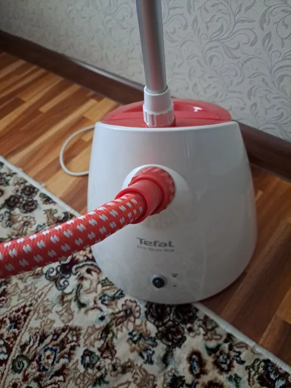 Отпариватель вертикальный Tefal б/у почти новое — фото 2