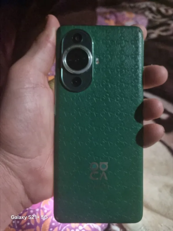 Huawei nova 11 pro ekran singan sotiladi — фото 4