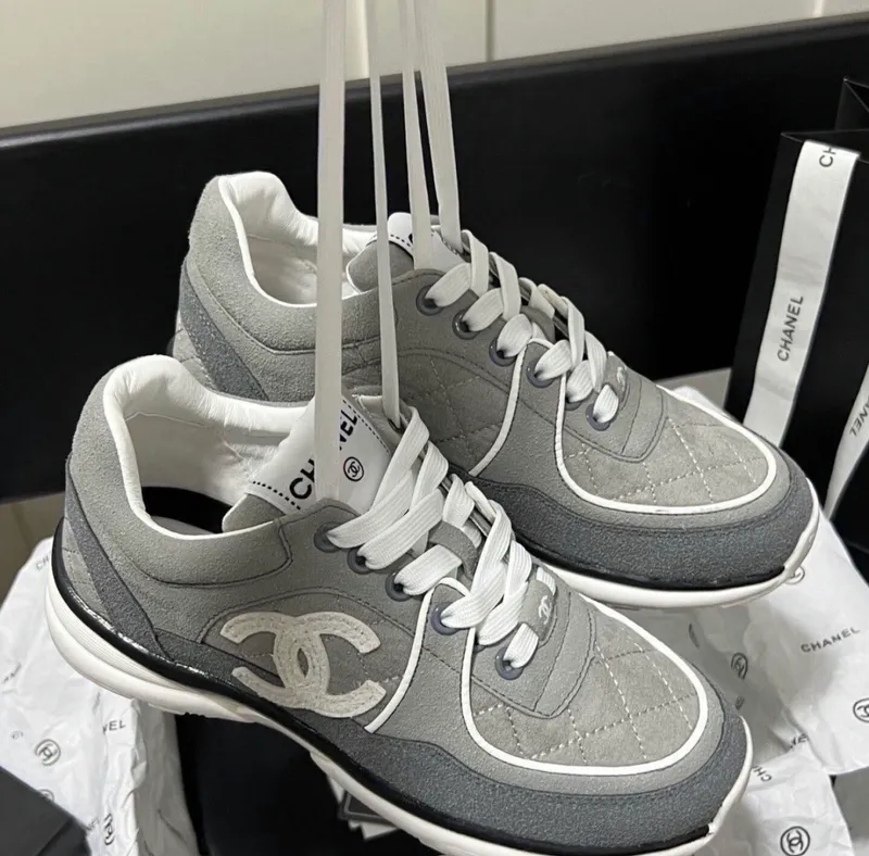 Кроссовка от бренда Chanel