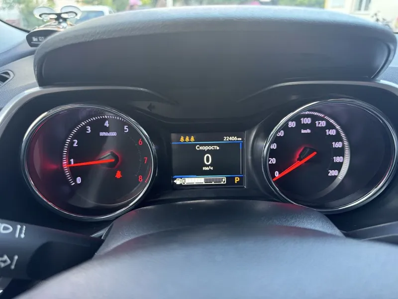 Продаётся автомобиль TRACKER PREMIER PLUS 5