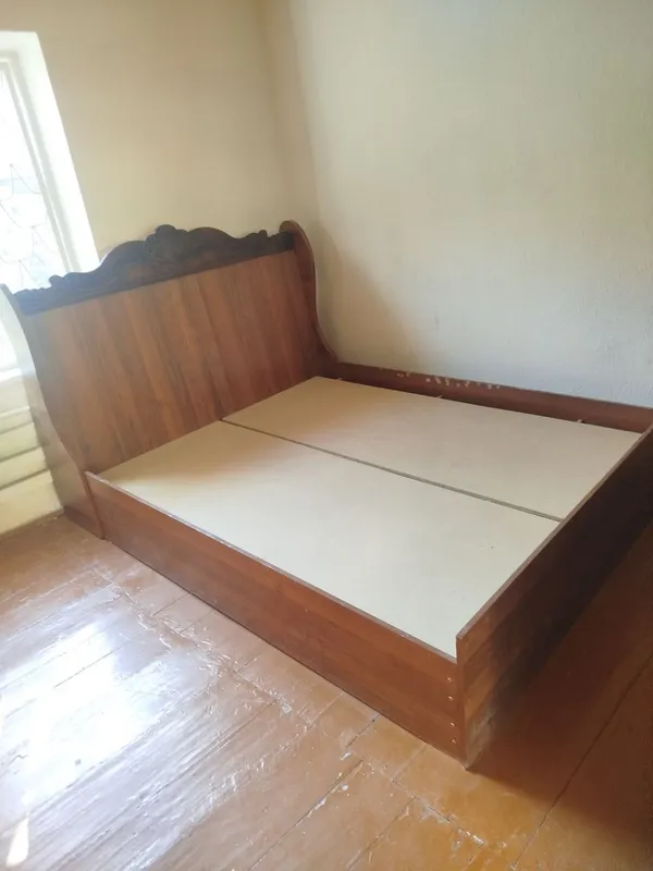 Продаётся спальный гарнитур 2