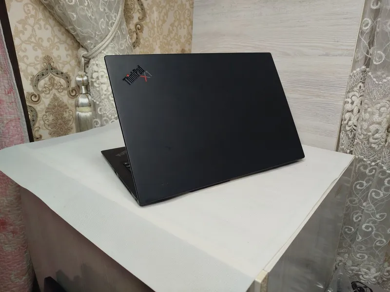 Ультратонкий и лёгкий ноутбук Lenovo Thinkpad x1 Carbon Intel Core i7 — фото 5