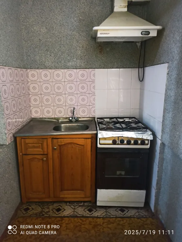 Аренда 1 комнатная 1 этаж Юнусабад 11 квартал Мега