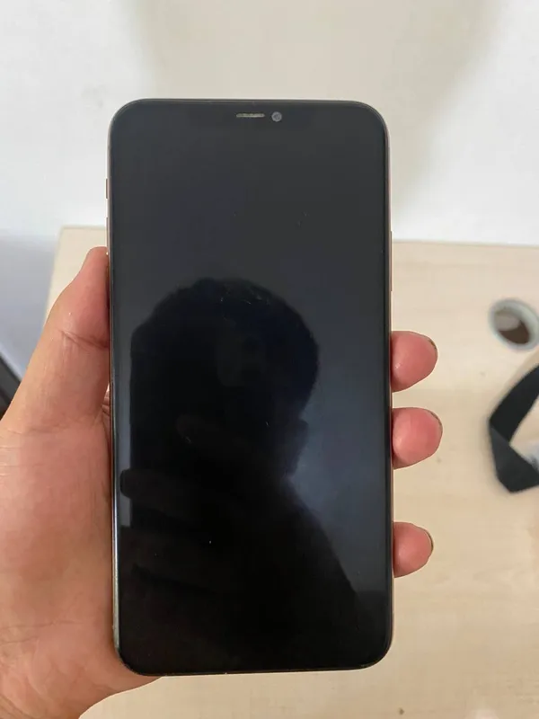 Продаётся iPhone 11 Pro Max 6