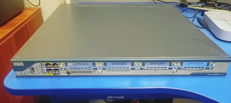 Маршрутизатор Cisco 2801