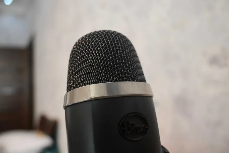 Микрофон Blue Yeti Nano 2