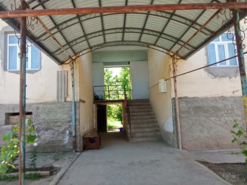 Дом в Бустанлыкском районе.
