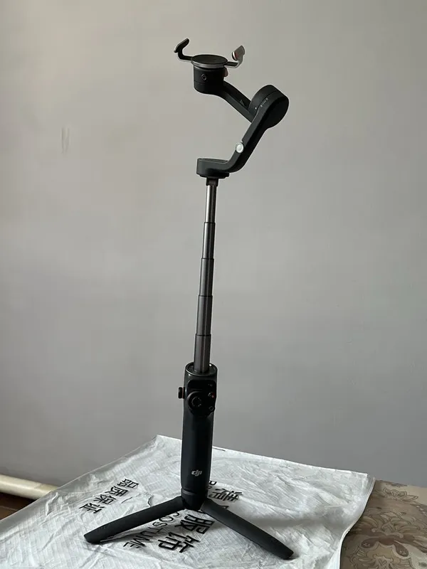 Stablizator Dji osmo mobile 6 — фото 4