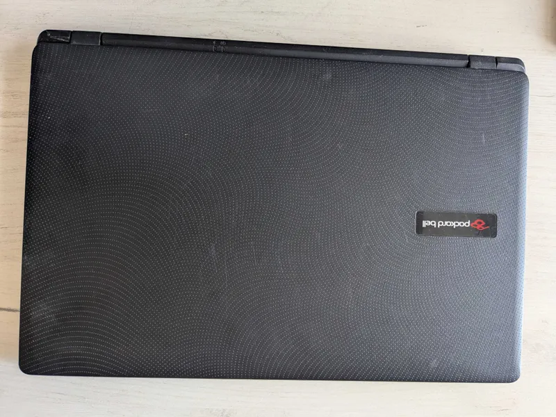 Packard Bell MS2397 в хорошем состоянии — фото 1