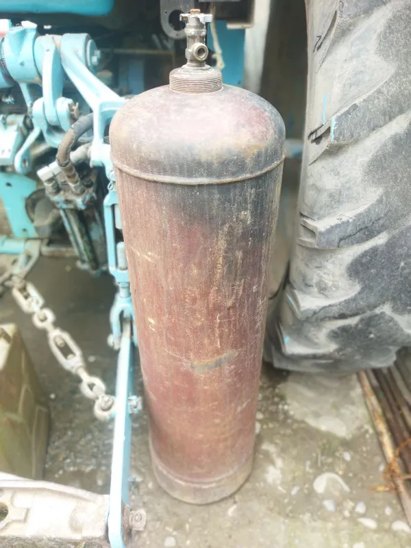 Продам газ балон