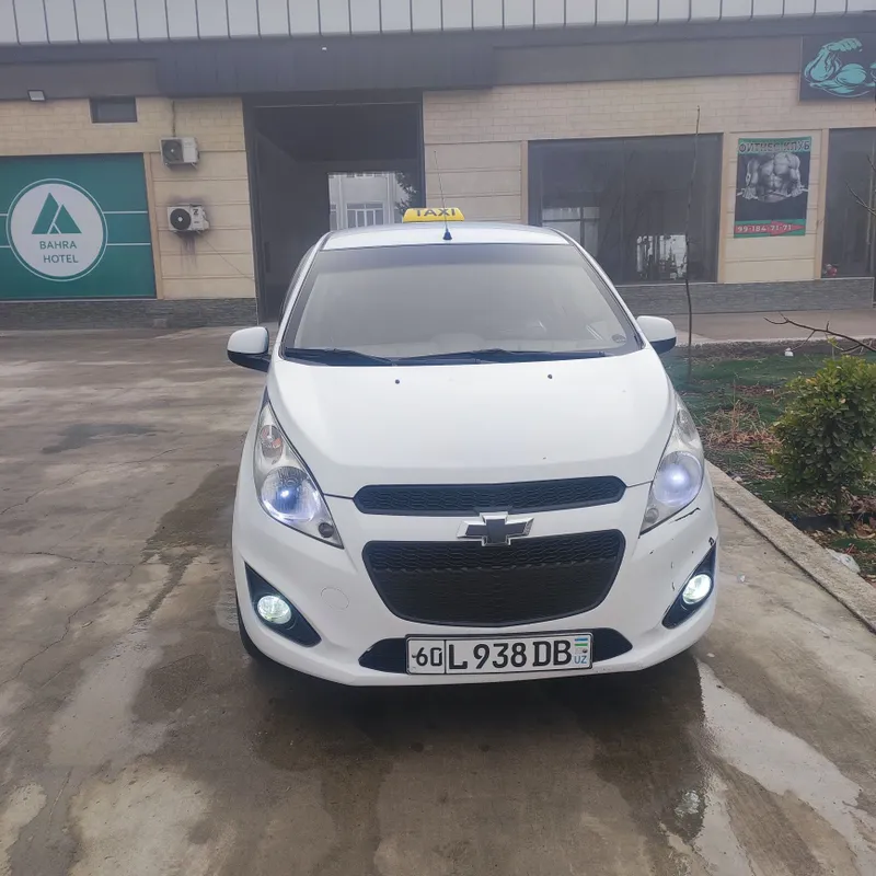 Спарк авто машина