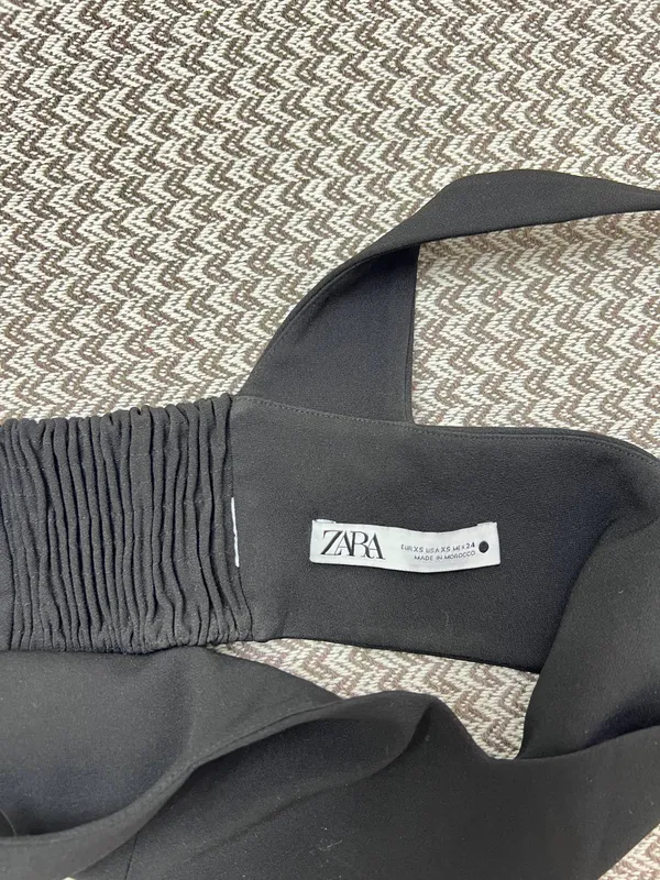 Zara top 2 Zara top 2