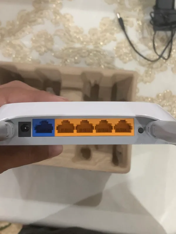 Продается Wi‑Fi роутер TP-LINK TL-WR840N 4 Продается Wi‑Fi роутер TP-LINK TL-WR840N 4