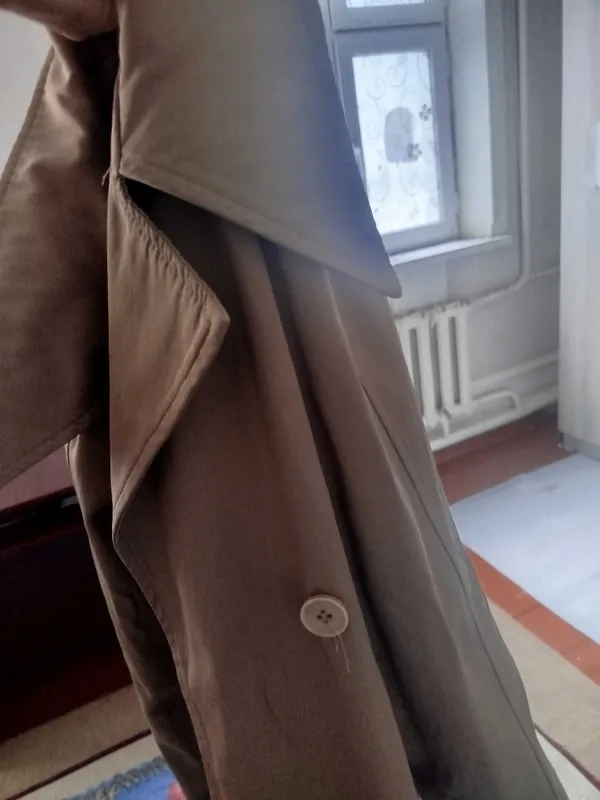 Женский плащ, 48-50 размера, 30 тыс 4 Женский плащ, 48-50 размера, 30 тыс 4