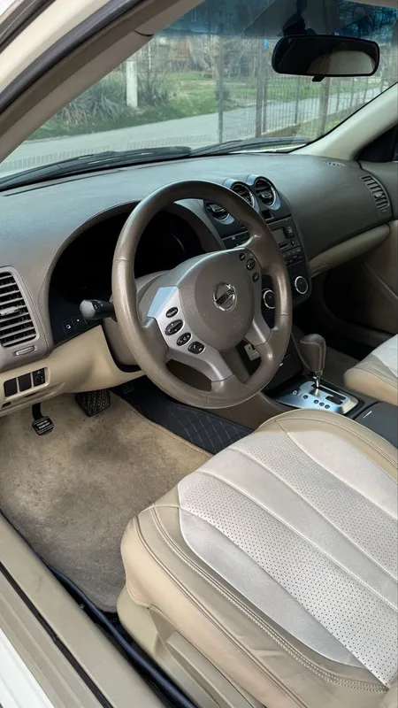 Nissan Altima rodnoy ideal — фото 5