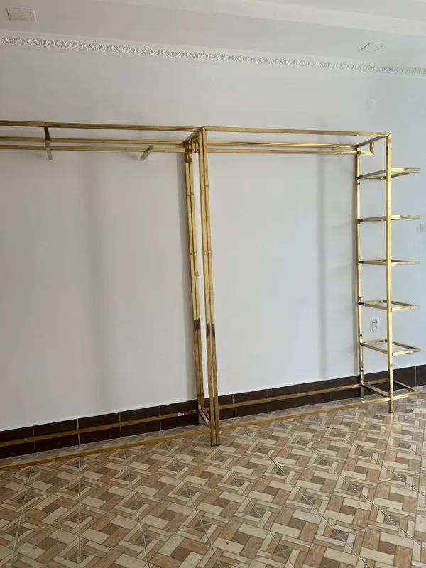 Продаётся вешалки для магазина одежды 5