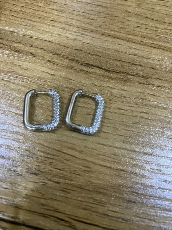 Серьги из серебра 925 пробы с цирконием Серьги из серебра 925 пробы с цирконием