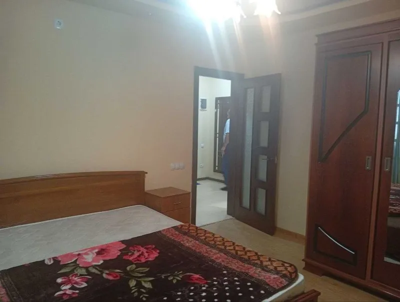 Аренда 2 ком. 90 м2 М. Улугбекский район Дархан R 17 3