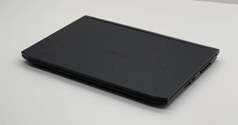 Noutbook sotiladi Aser Nitro gaming 4