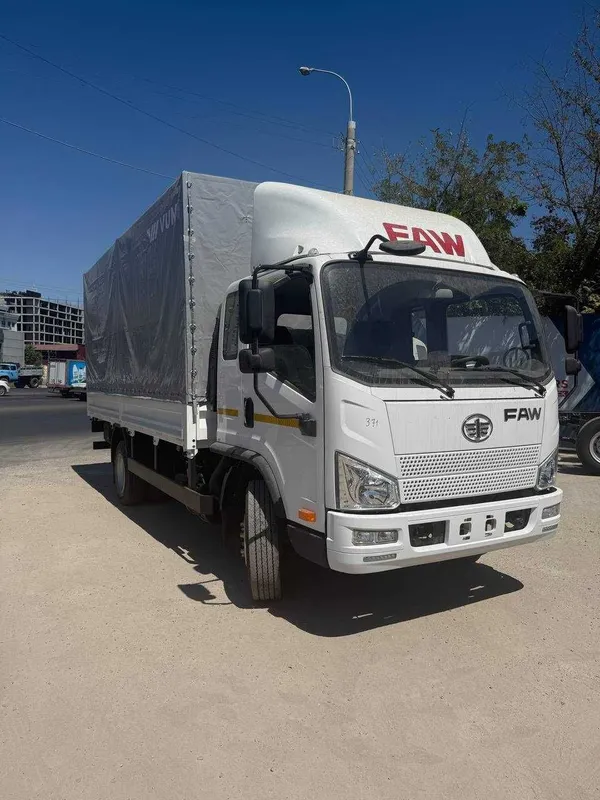 Автофургон бортовой с тентом FAW Tiger V, (28,2 м³) — фото 4 Автофургон бортовой с тентом FAW Tiger V, (28,2 м³) — фото 4