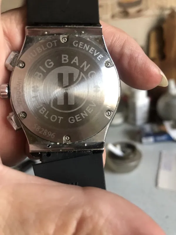 Часы HUBLOT наручные — фото 1
