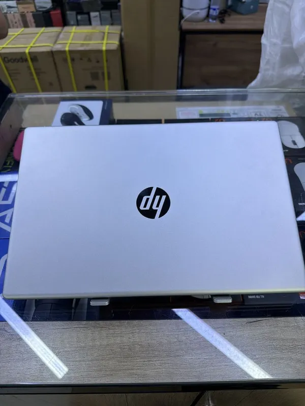 hp laptop amd r5 — фото 2