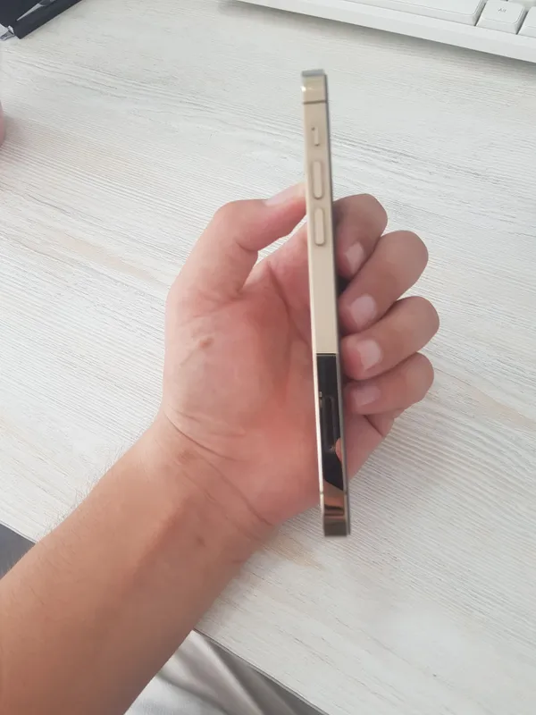 IPhone 12 pro Gold 3 IPhone 12 pro Gold 3