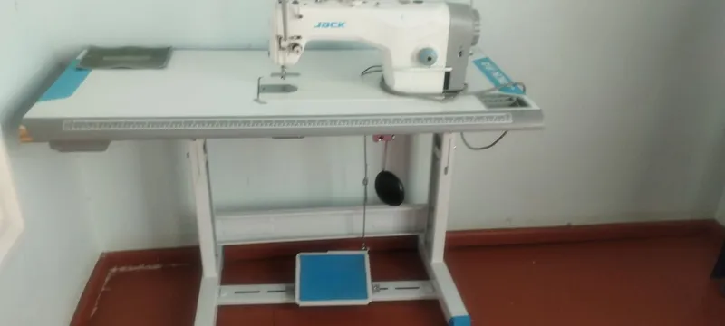 F3 tikuv mashinasi sotiladi ahvoli juda yahshi yangi 1 F3 tikuv mashinasi sotiladi ahvoli juda yahshi yangi 1