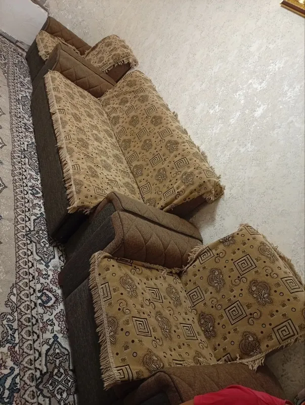 Srochna sotiladi divan kresla 2 Srochna sotiladi divan kresla 2