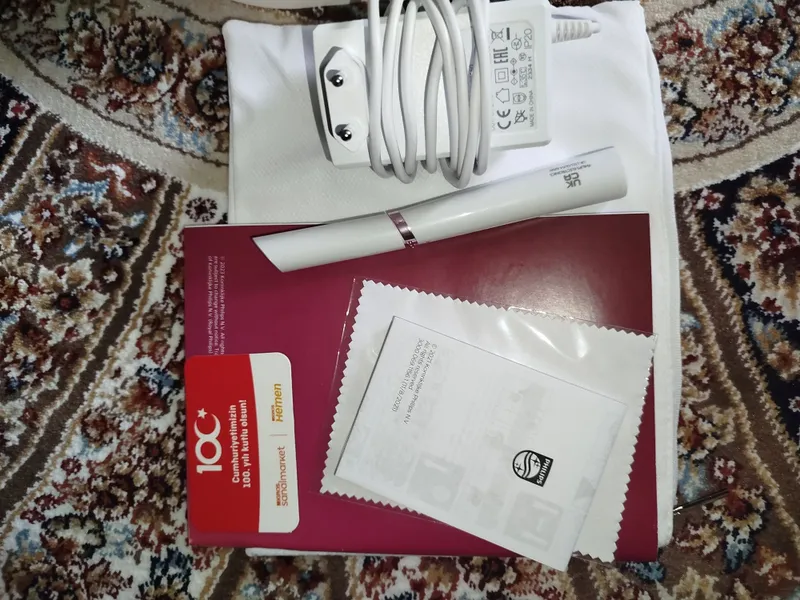 Фотоэпилятор Philips Lumea 7000 series BRI921/00 — фото 5