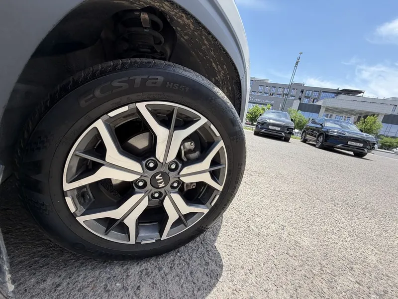 Kia Seltos 2021 Oq Full 2.0 Lyukli — фото 2