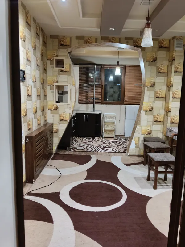 kvartira qizlar uchun metro 5minut