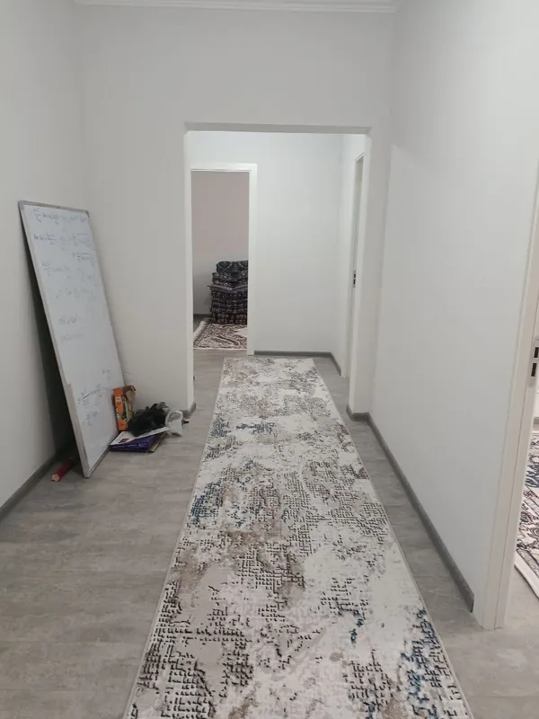 Продается 3х ком кв в Чирчике 2 мкн навастройке 3 этаж 67 квадрат — фото 2