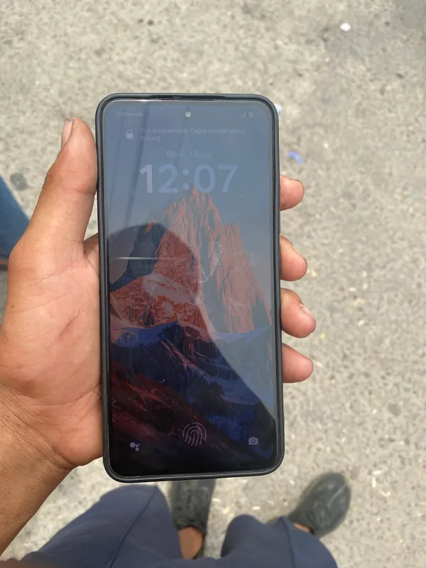 Oppo 12 f 256talik sotiladi narxi 1450000 ming sro