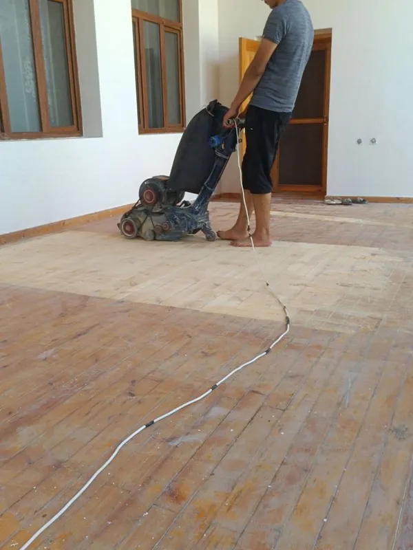 Pol parket shilifovka hizmati mavjud 1 Pol parket shilifovka hizmati mavjud 1