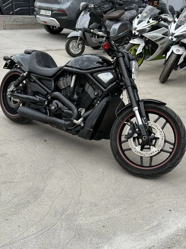 Moto harley DEVIDSON V ROD 1250