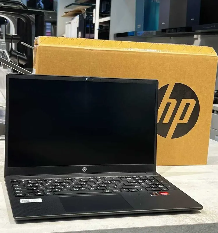 HP Laptop Nero 15 AMD Ryzen 5 7430U/8/256/Display 15'6 FHD IPS 4 HP Laptop Nero 15 AMD Ryzen 5 7430U/8/256/Display 15'6 FHD IPS 4