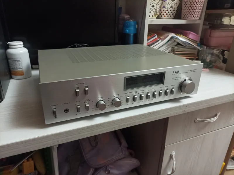 Усилитель Akai продаётся, состояние отличное 1 Усилитель Akai продаётся, состояние отличное 1