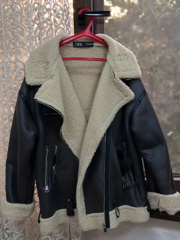 Женская дублёнка Zara в стиле оверсайз