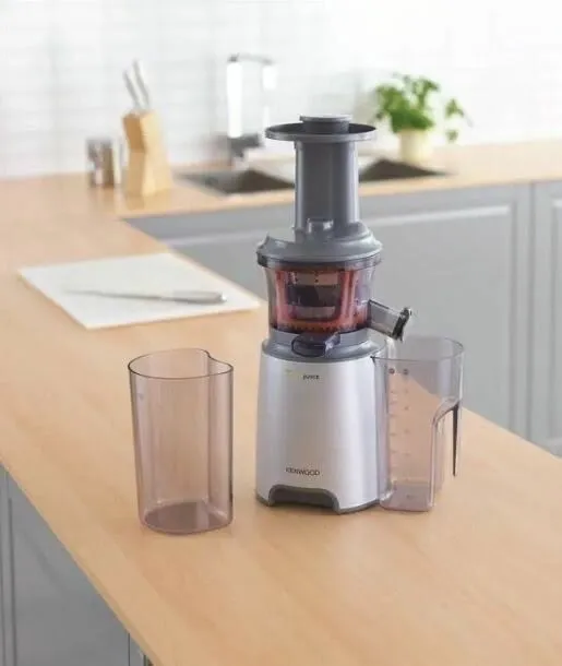Шнековая соковыжималка Kenwood JMP601 7